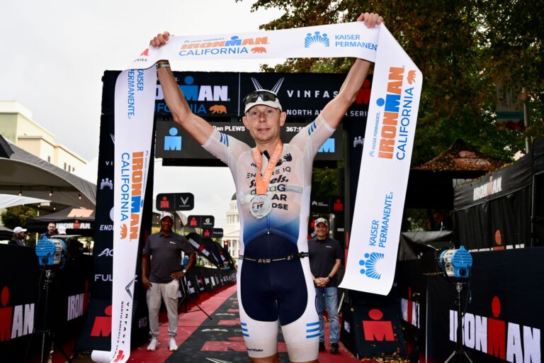 Dan Plews a Kristen Yax zvítězili na Ironman California 2023