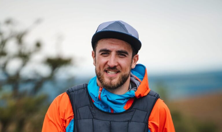 Nést tíhu duševního zdraví: Isaac Kenyon's Inspirující Ironman Journey