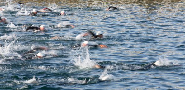 Ironman nabízí volné vstupy závodníkům, kteří na Ironman 70.3 Morro Bay neuspěli kvůli náročným plaveckým podmínkám