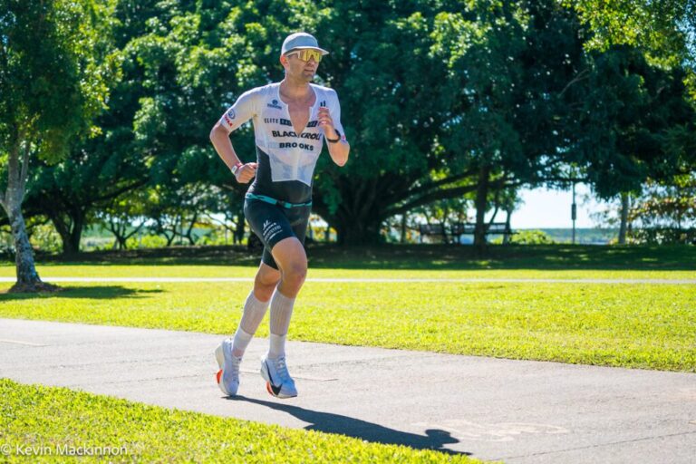 Emotivní šampion Ironman Asia-Pacific vysvětluje svůj neuvěřitelný návrat po téměř ztrátě nohy