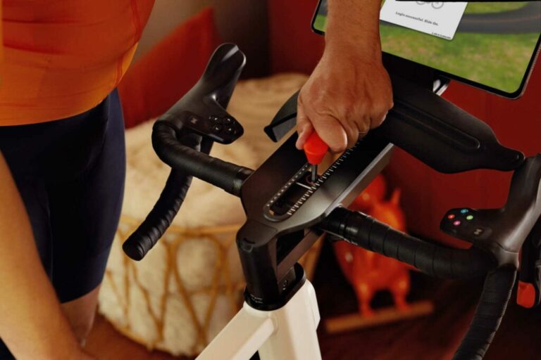 Zwift Ride je nové chytré kolo virtuální tréninkové platformy